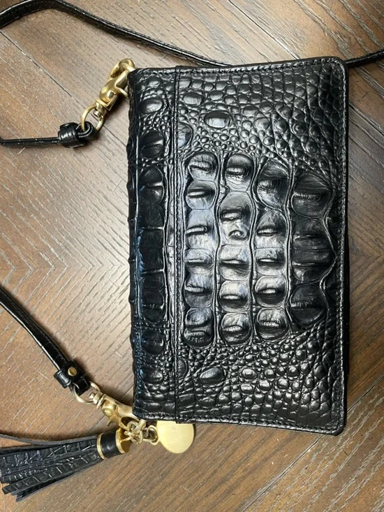 Brahmin Black Croc Embossed Leather Crossbody Wallet Clutch Tassel - Picture 7 of 14